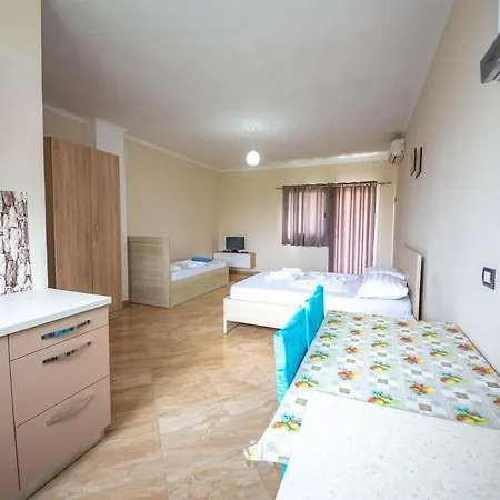 Gozhina Hotel 3*
