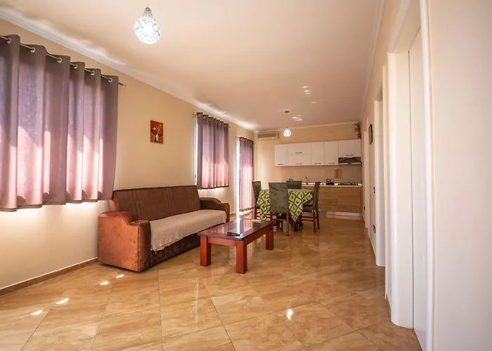 Gozhina Szálloda 3*
