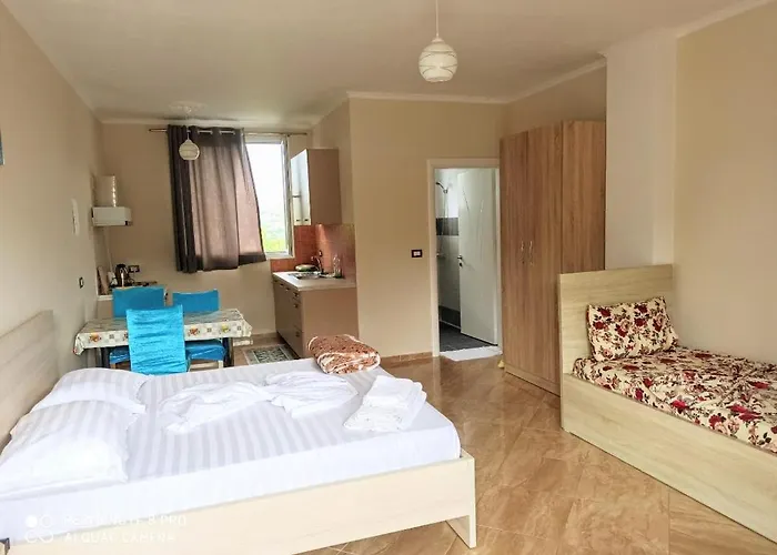 Hotell Gozhina 3*